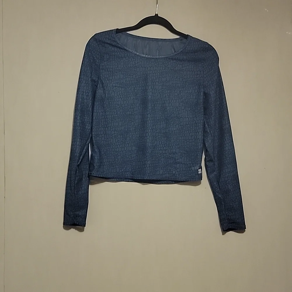 Athletic top - Picture 1 of 3
